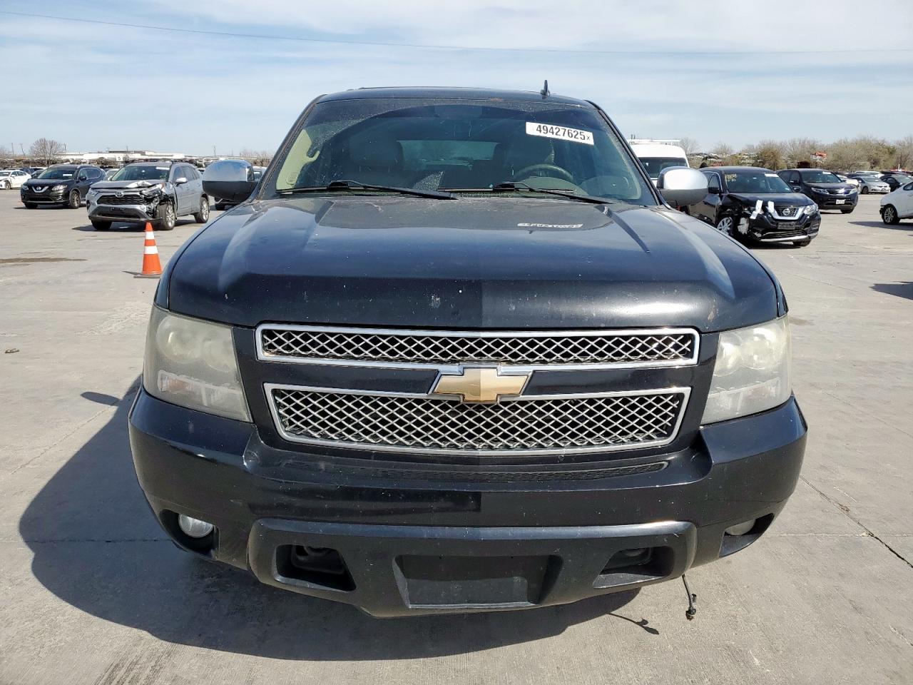 2011 Chevrolet Tahoe - Image 5