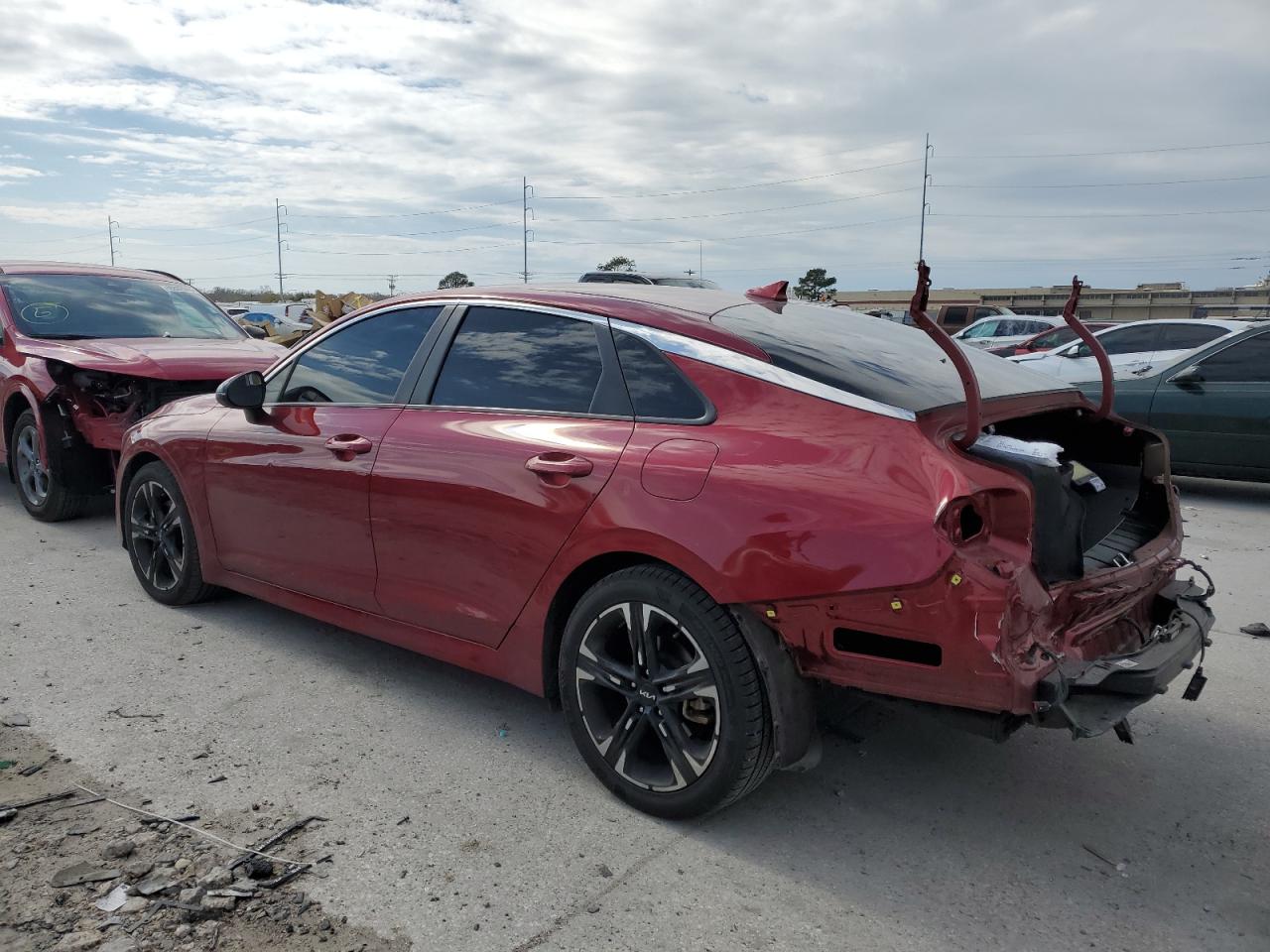2022 Kia K5 - Image 2
