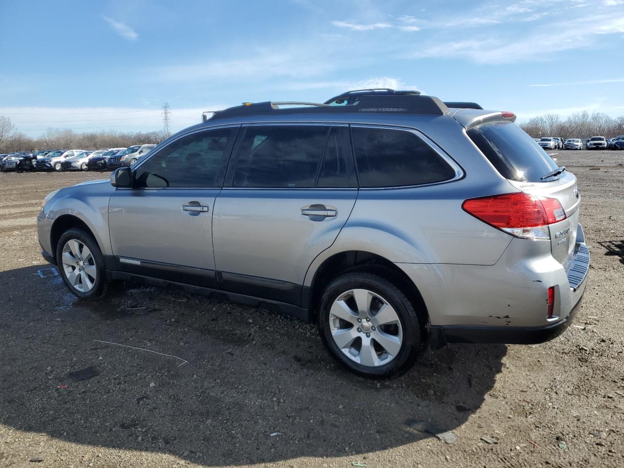 2011 Subaru Outback - Image 2