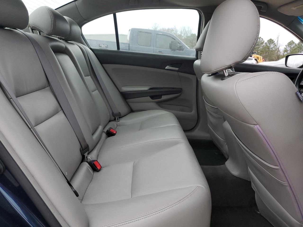 2008 Honda Accord - Image 10