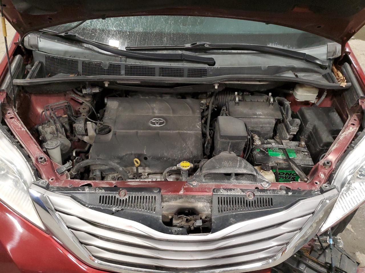 2015 Toyota Sienna - Image 12