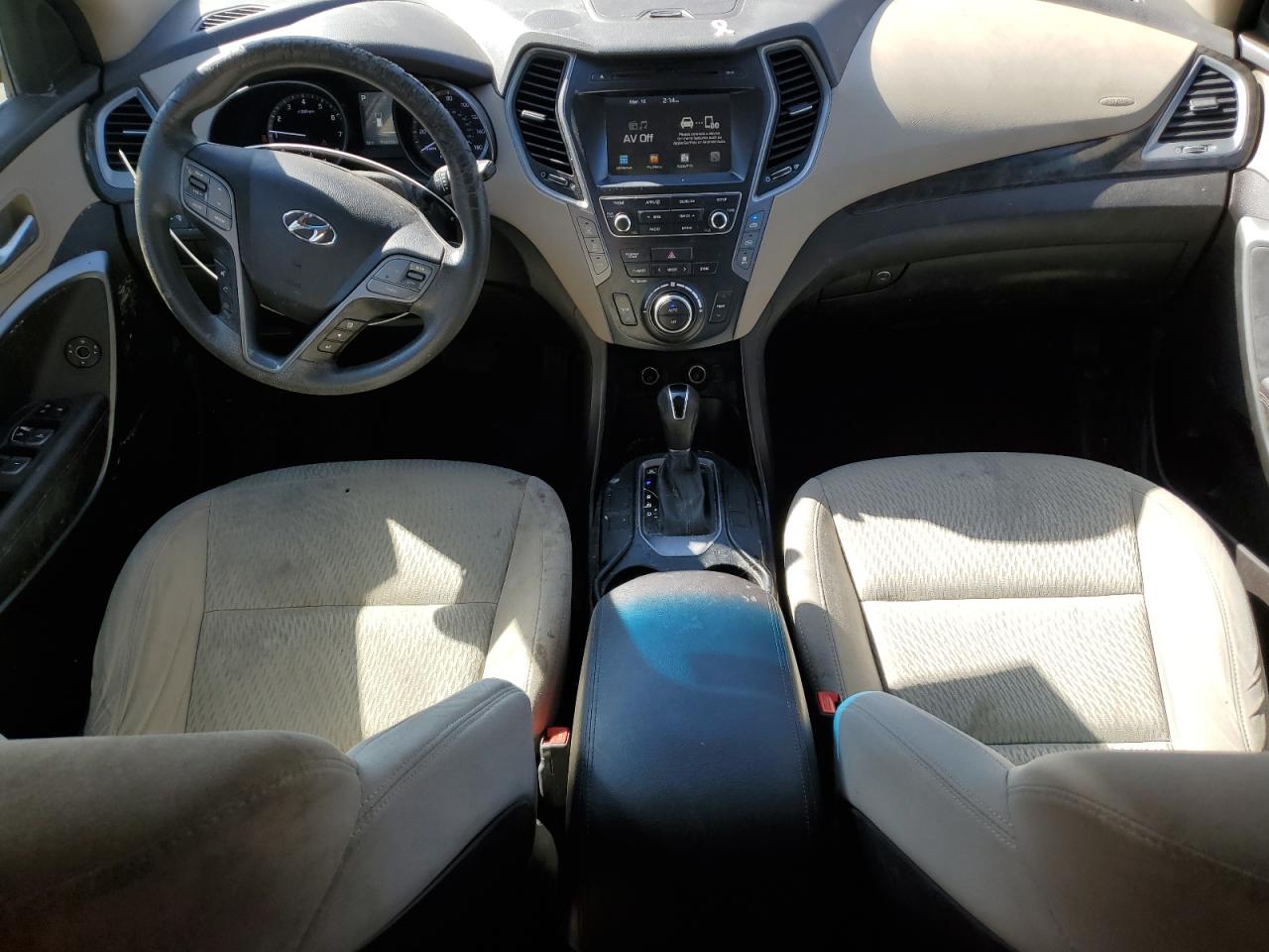 2017 Hyundai Santa Fe - Image 8