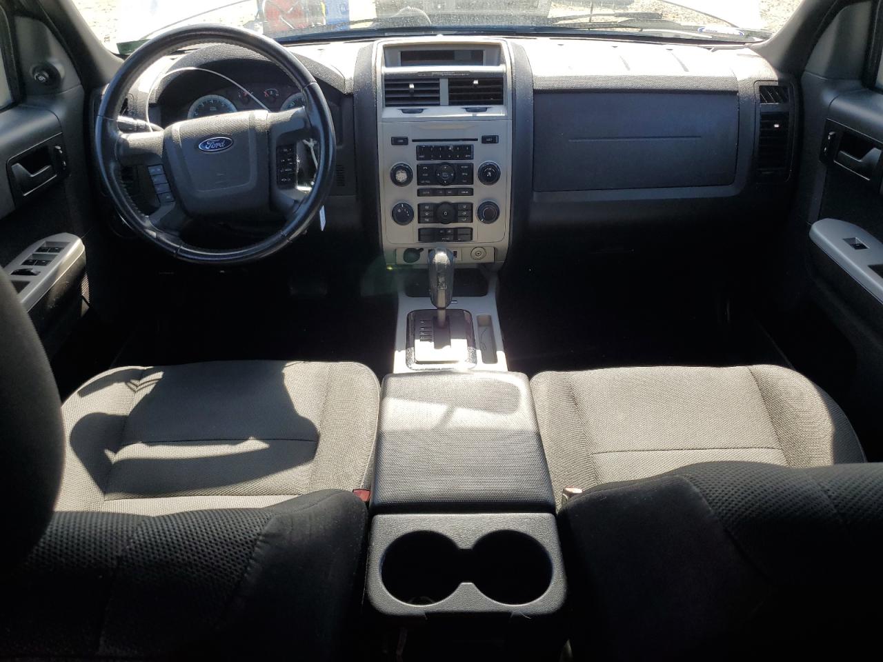 2010 Ford Escape - Image 8