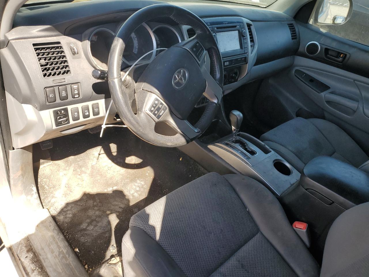 2013 Toyota Tacoma - Image 8