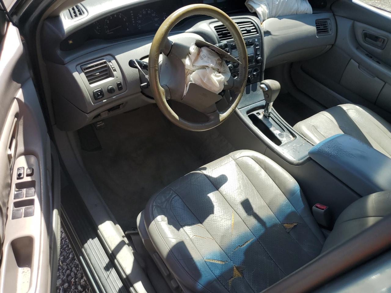 2004 Toyota Avalon - Image 8