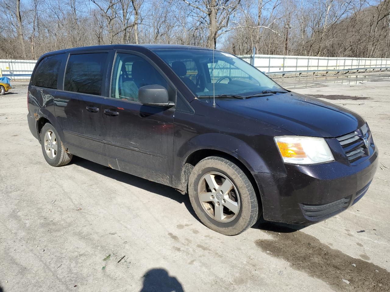 2010 Dodge Caravan - Image 4