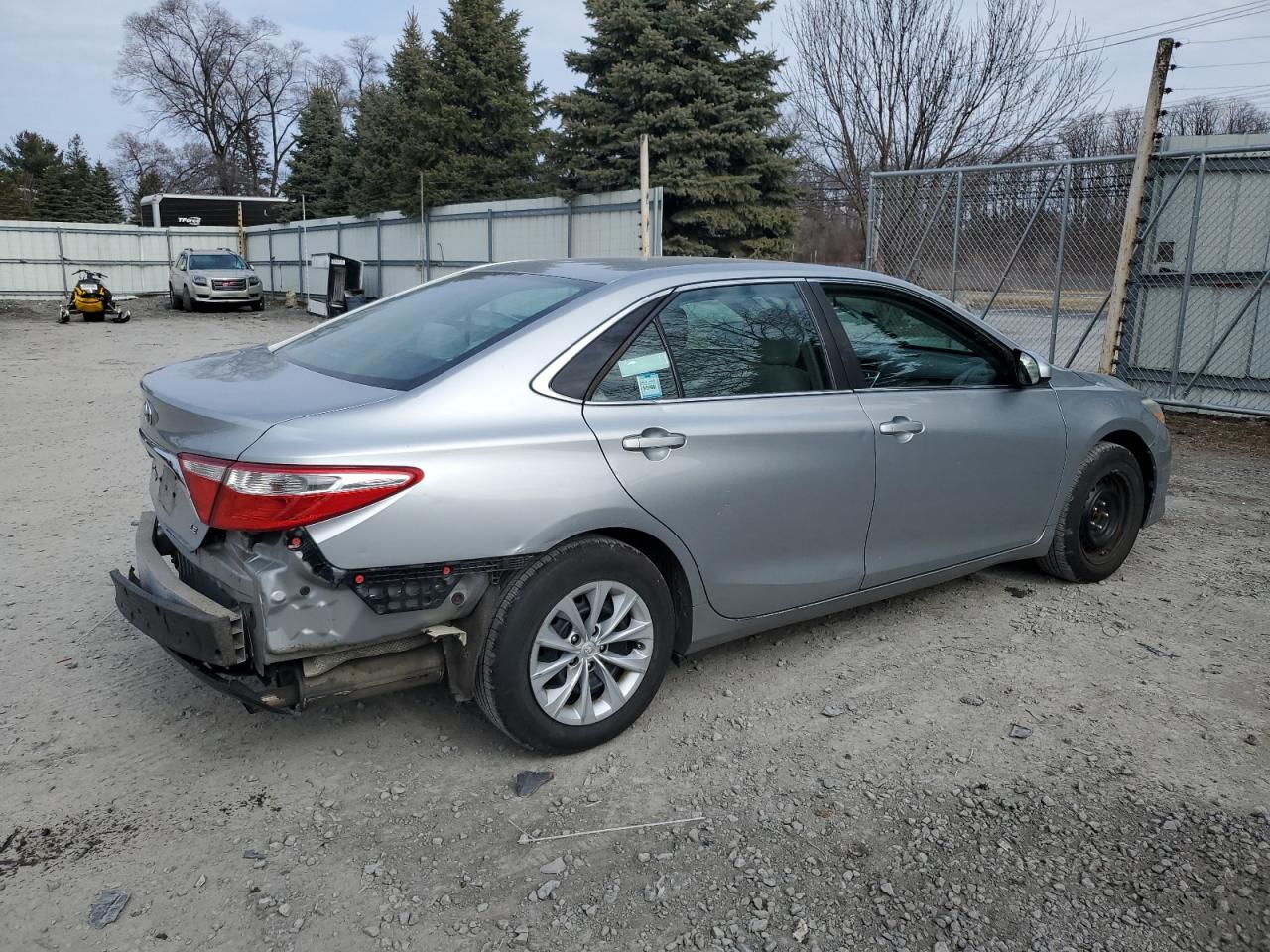 2015 Toyota Camry - Image 3