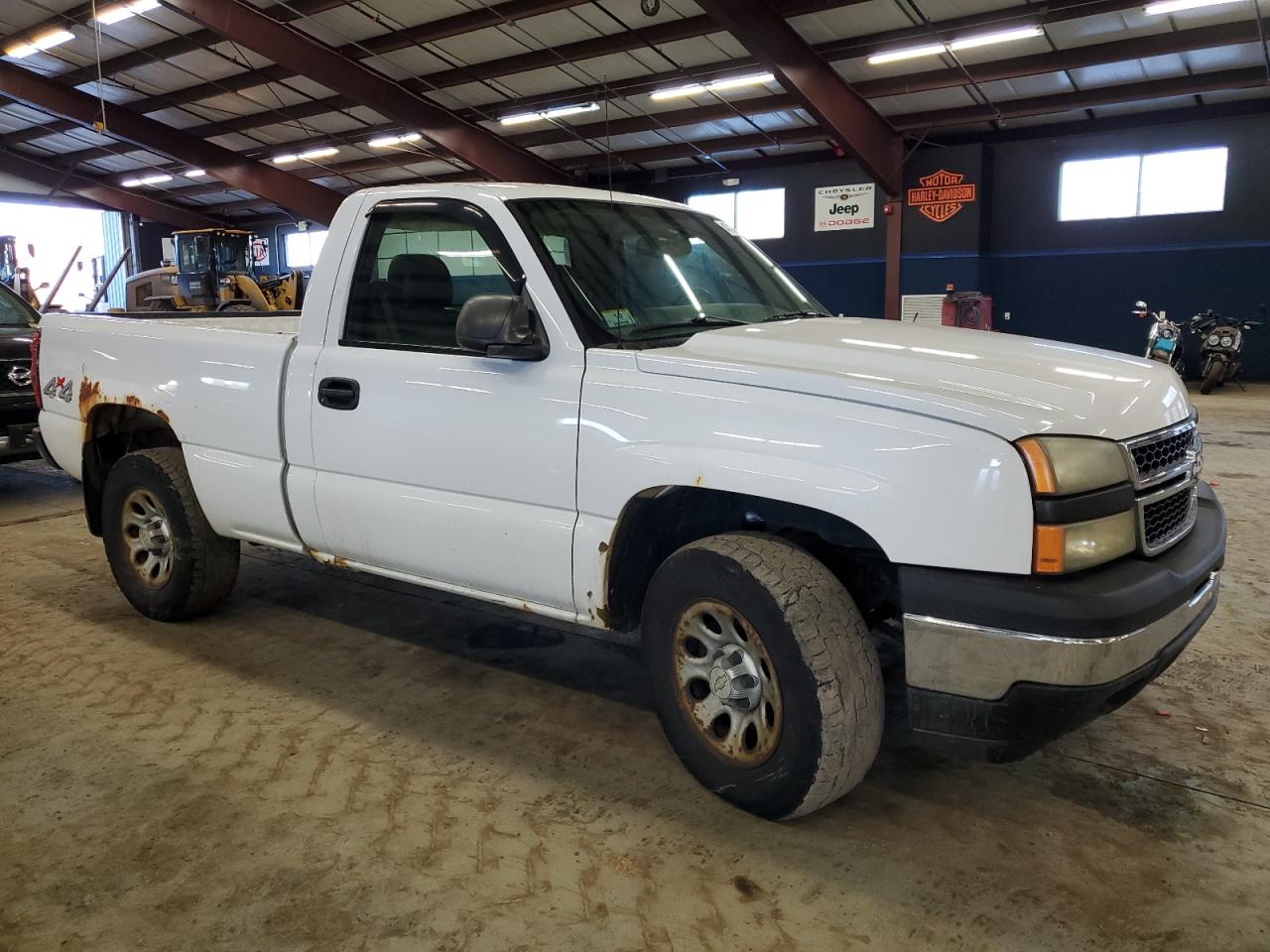 2006 Chevrolet Silverado - Image 4