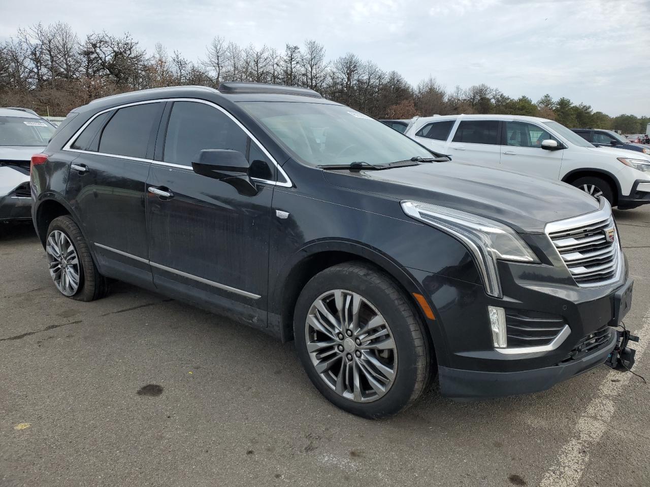 2017 Cadillac XT5 - Image 4