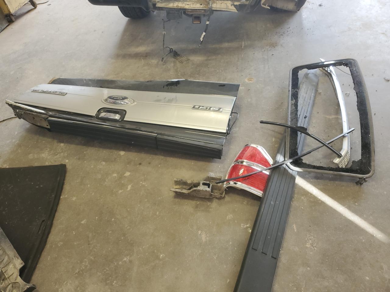 2012 Ford F-150 - Image 14