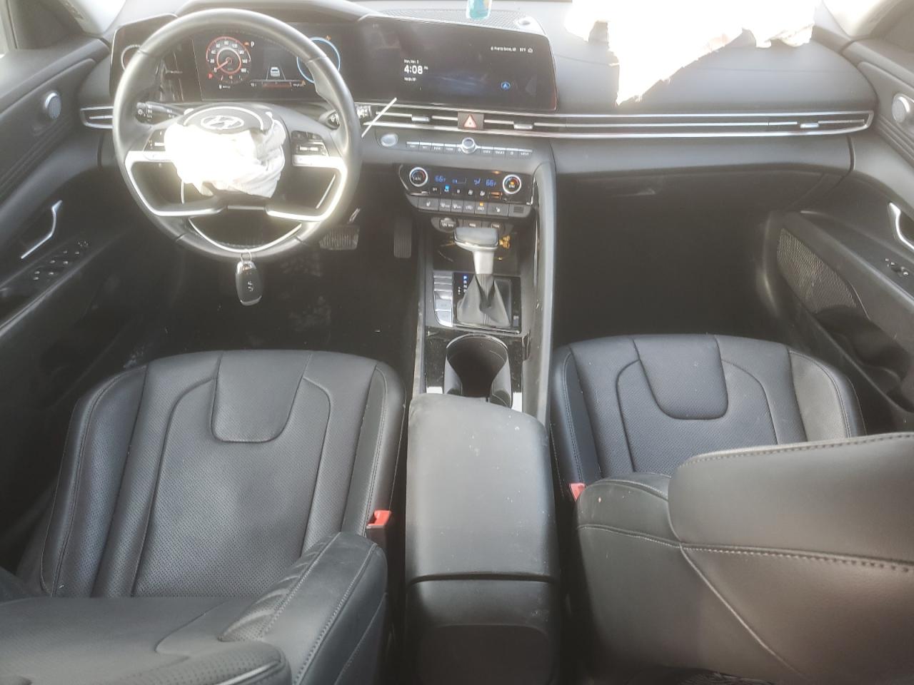 2023 Hyundai Elantra - Image 8