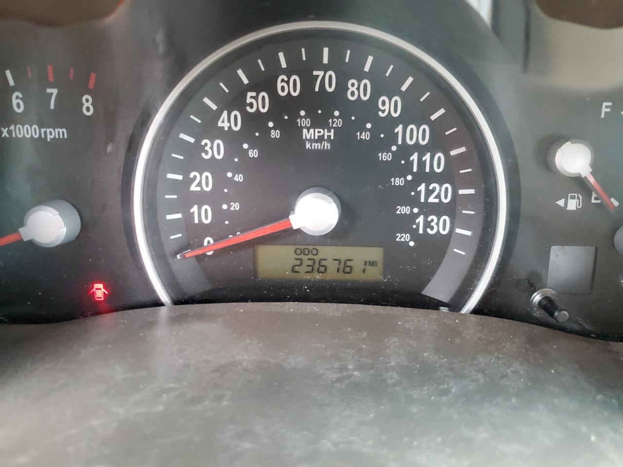 2007 Kia Sedona - Image 9