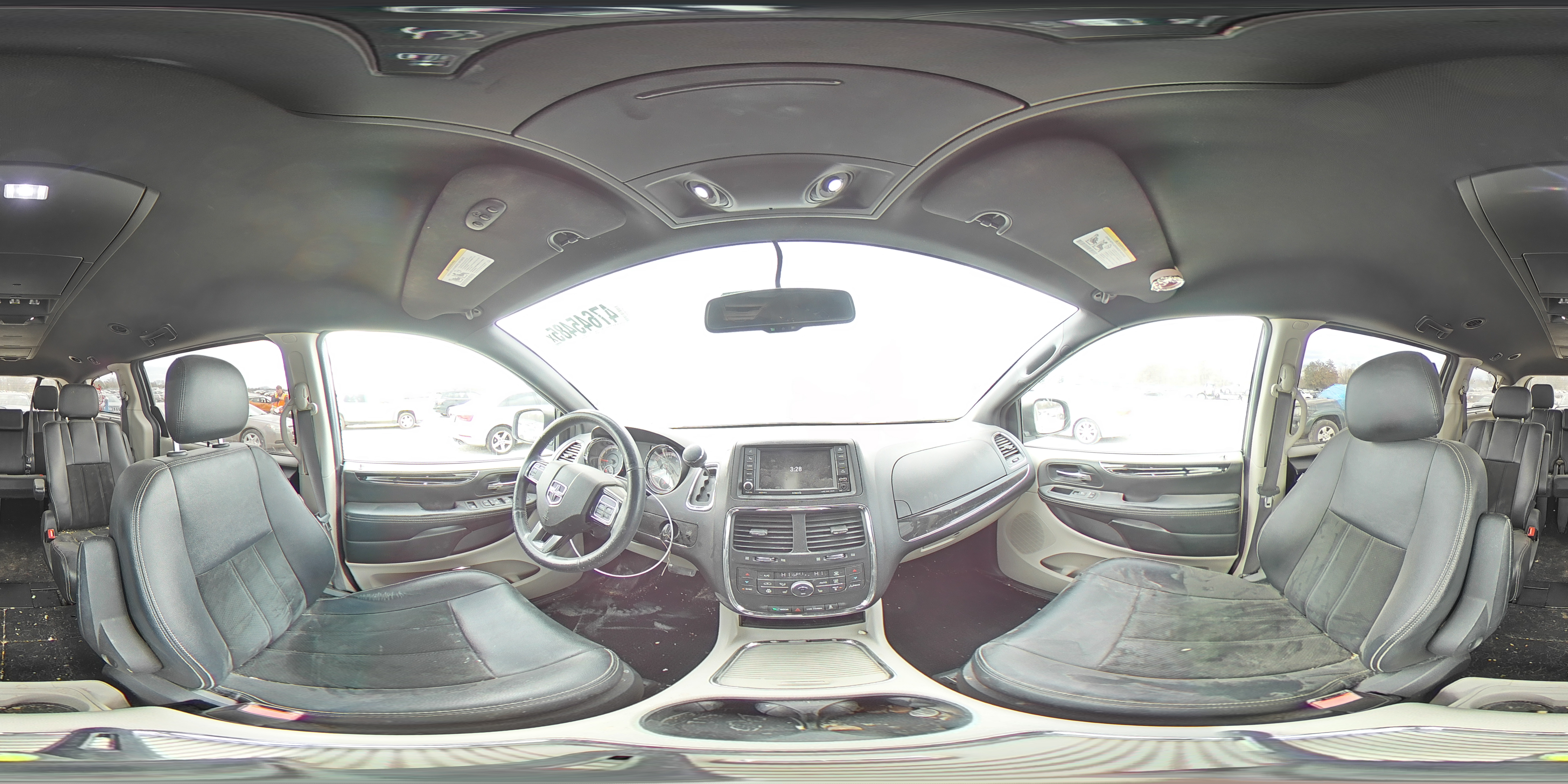 2016 Dodge Caravan - Image 14
