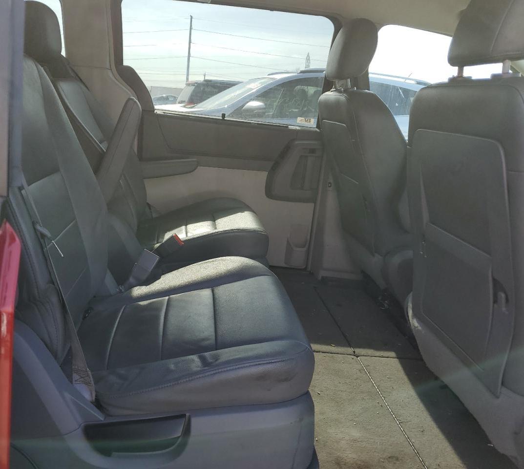 2008 Dodge Caravan - Image 10