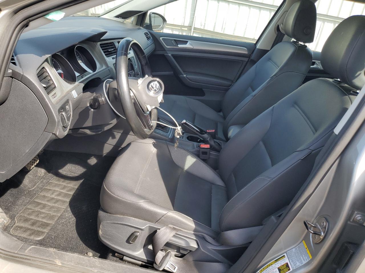 2015 Volkswagen Golf - Image 7