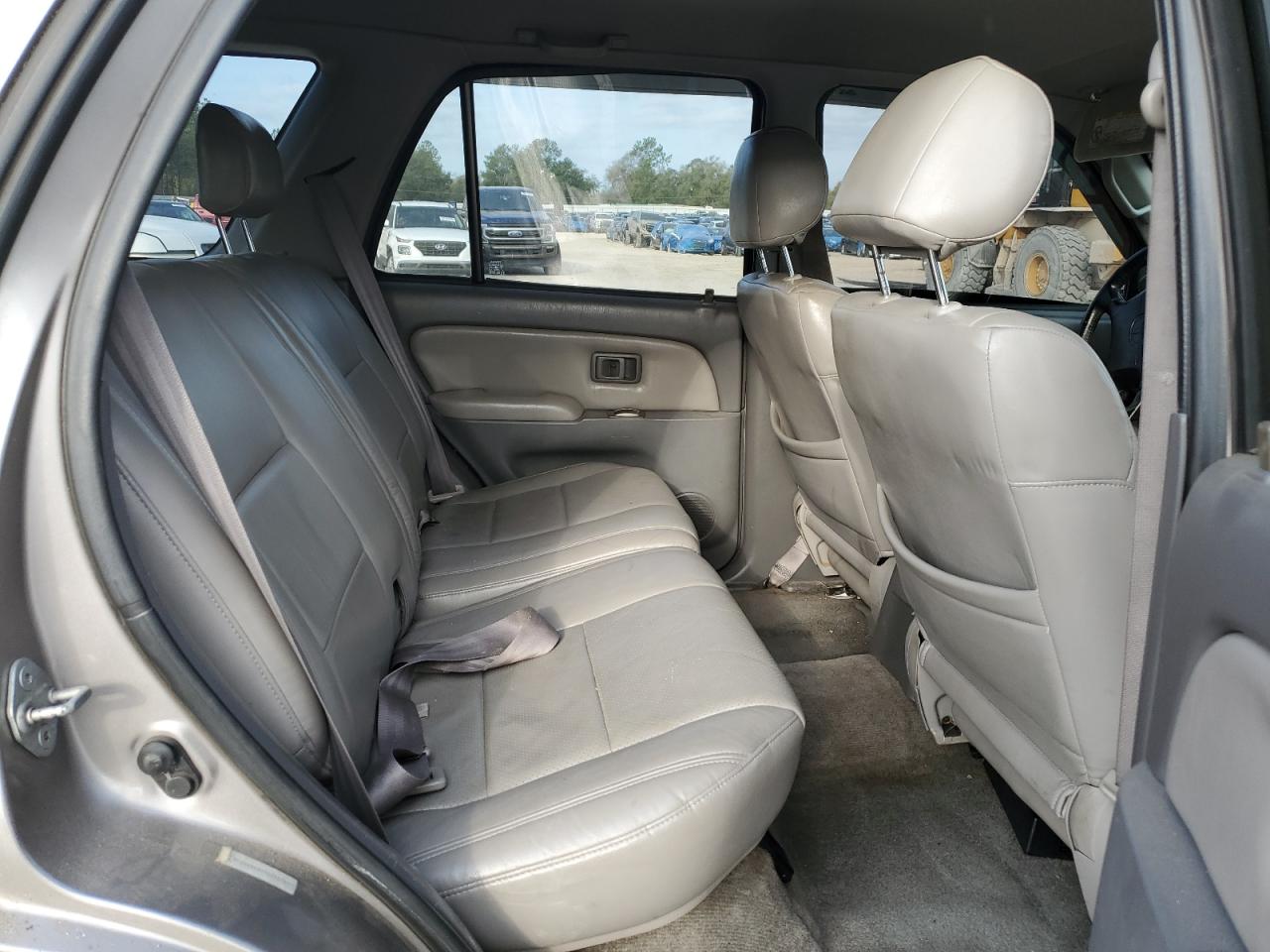 2002 Toyota 4Runner - Image 10