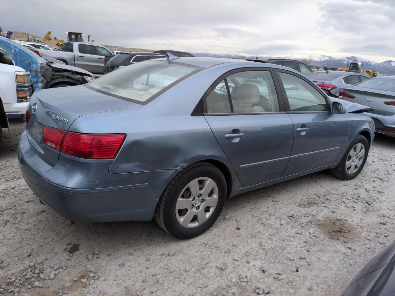 2009 Hyundai Sonata - Image 3