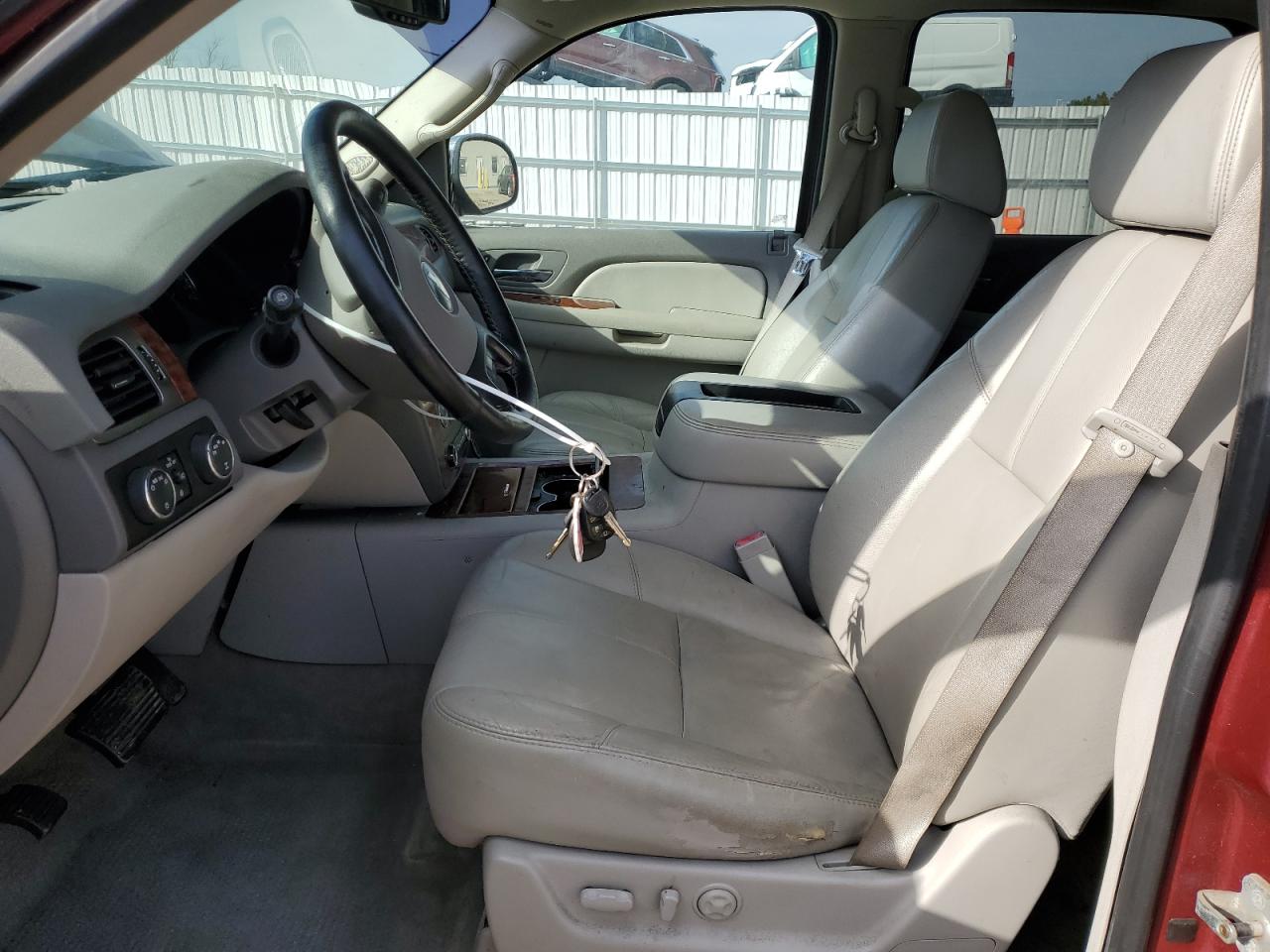 2008 Chevrolet Suburban - Image 7