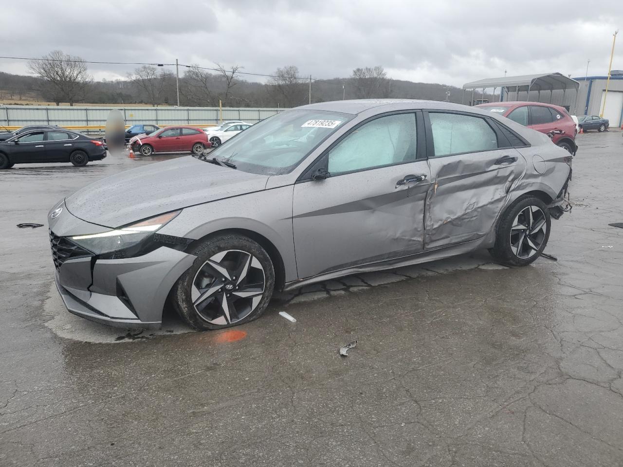 2023 Hyundai Elantra - Image 1