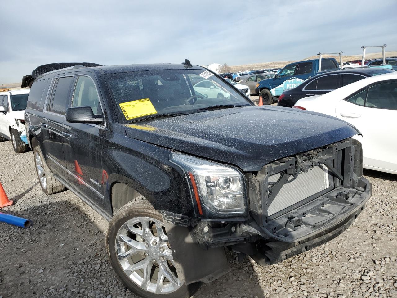 2016 GMC Yukon - Image 4