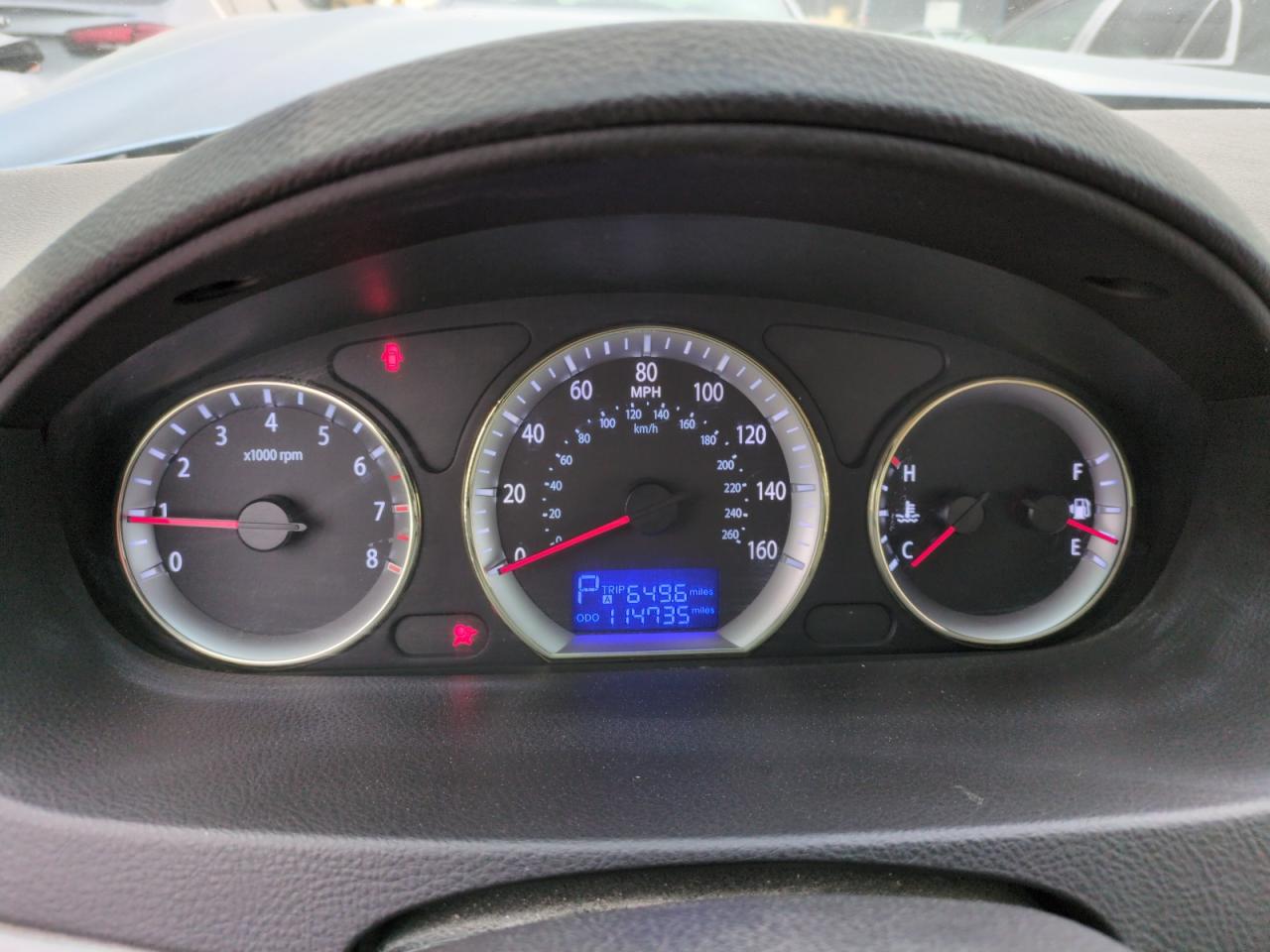2009 Hyundai Sonata - Image 9