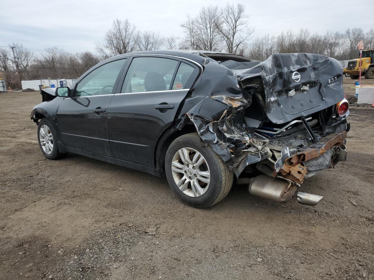 2010 Nissan Altima - Image 2