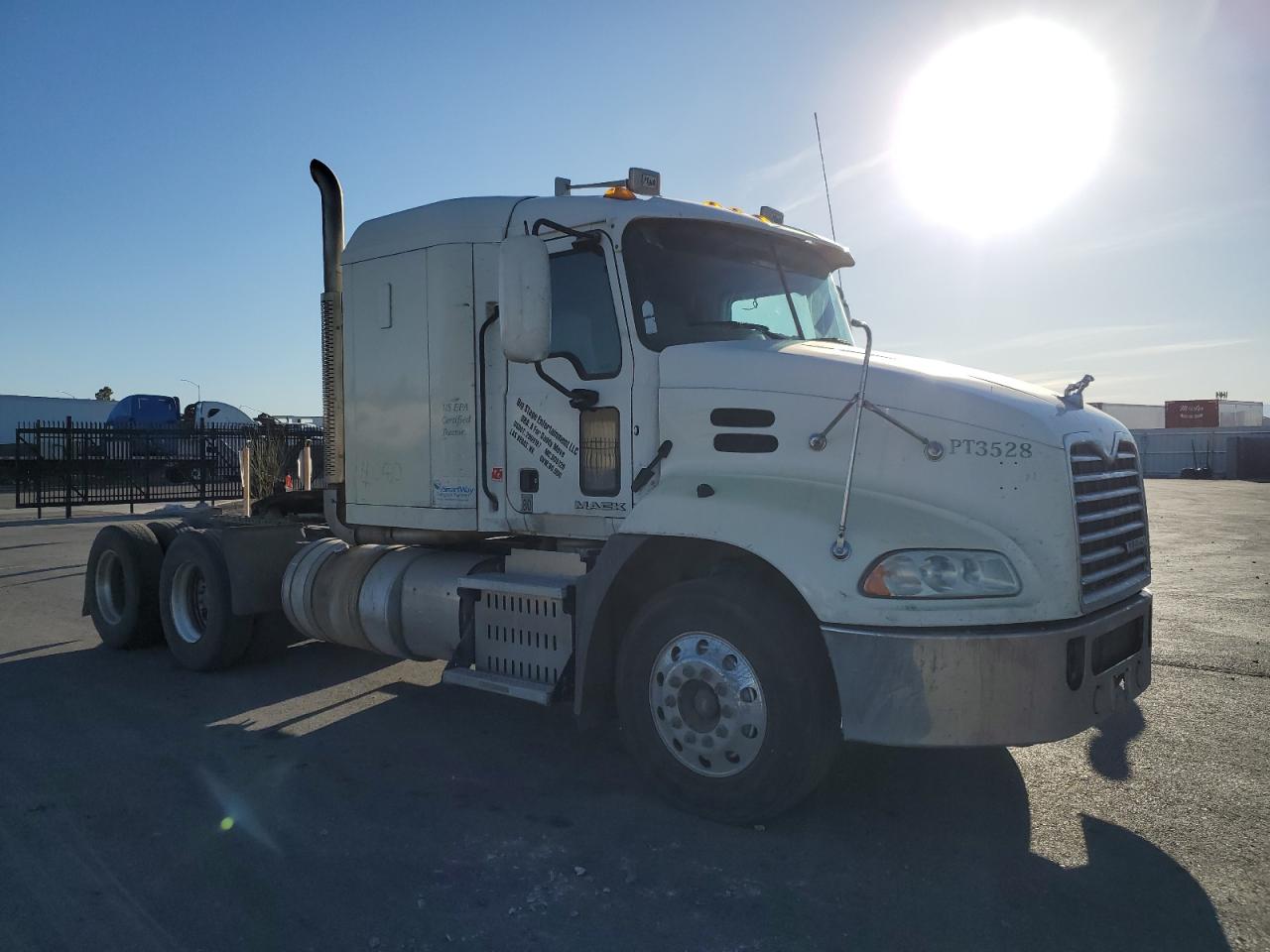 2013 Mack Cxu600 Semi Truck for Sale in North Las Vegas, NV - Rear End