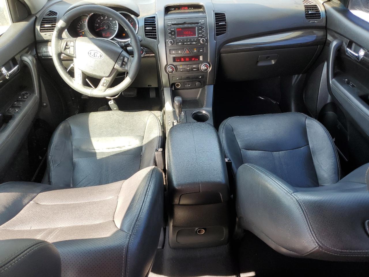 2011 Kia Sorento - Image 8