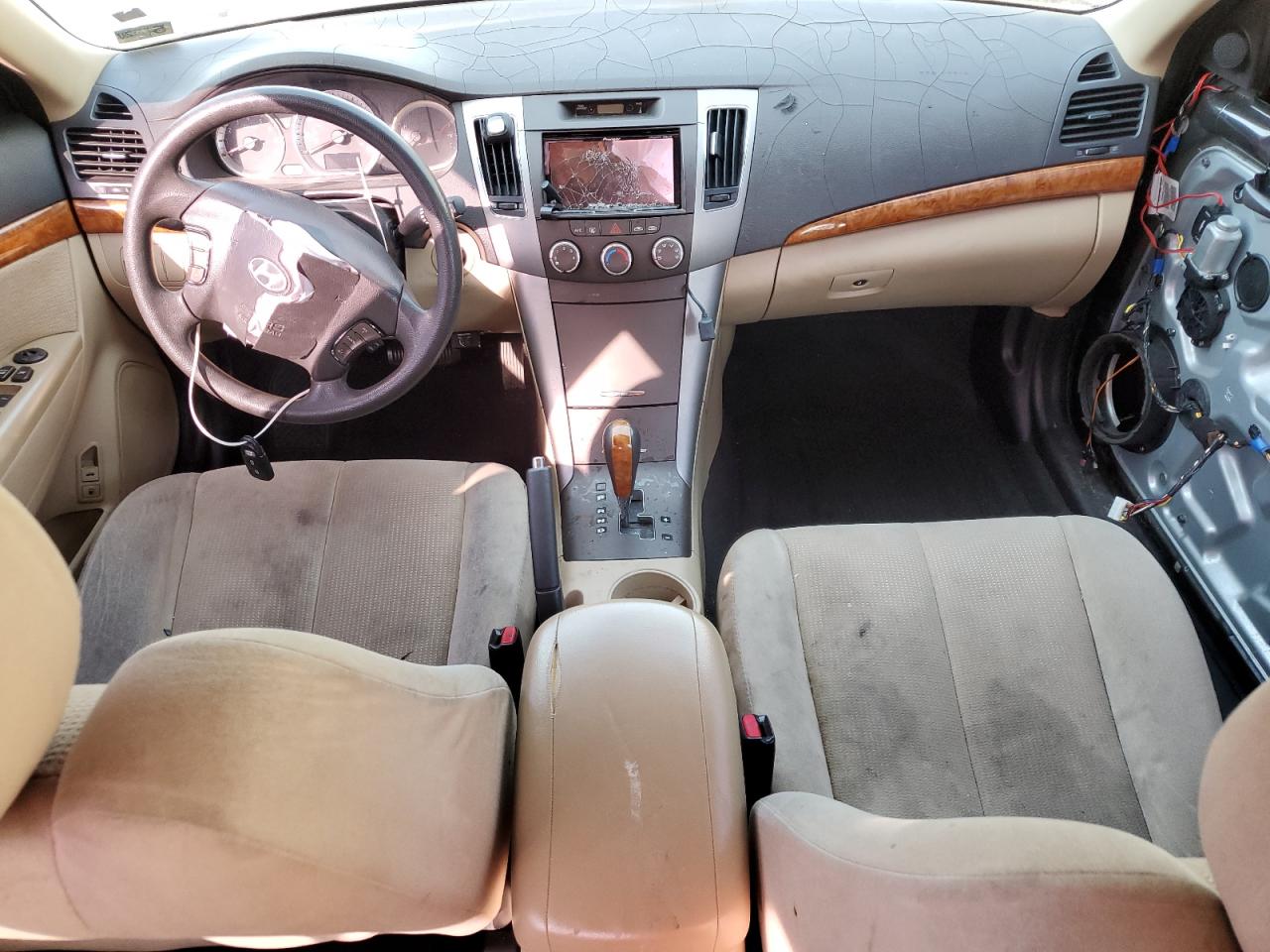 2009 Hyundai Sonata - Image 8