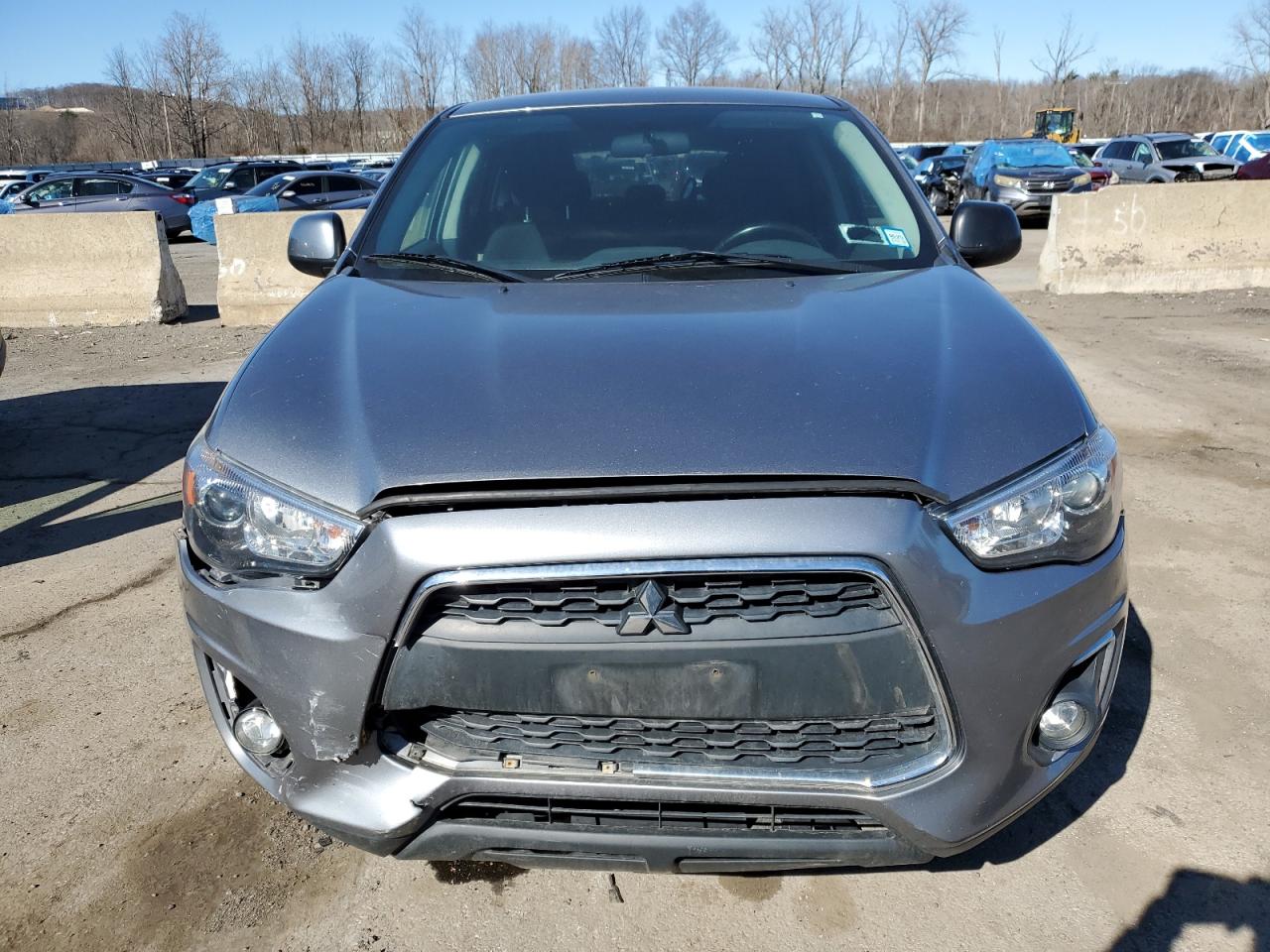 2015 Mitsubishi Outlander - Image 5
