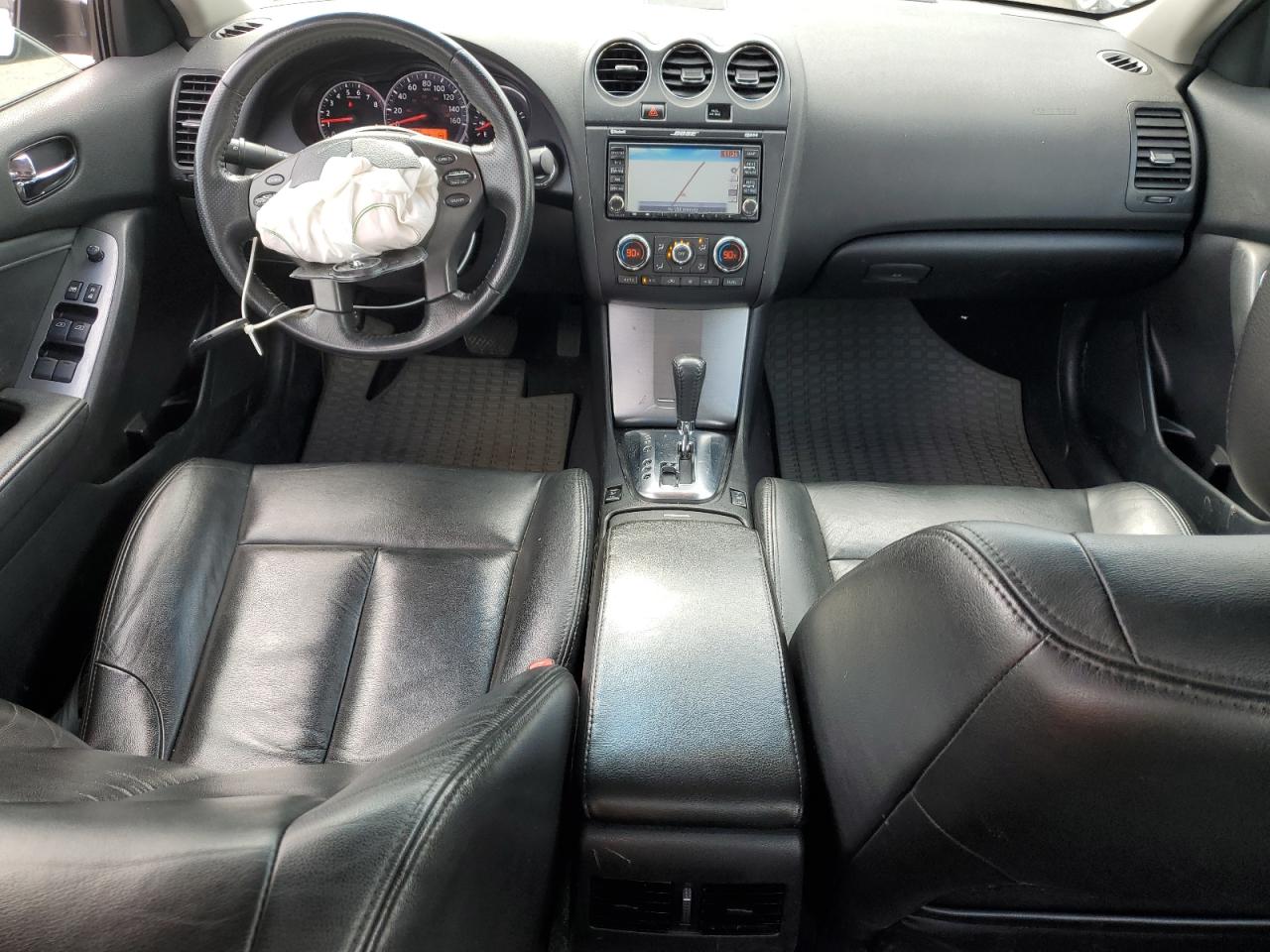 2012 Nissan Altima - Image 8