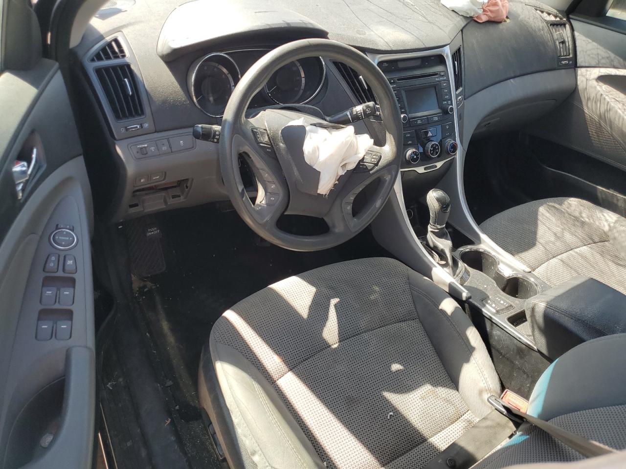 2014 Hyundai Sonata - Image 8