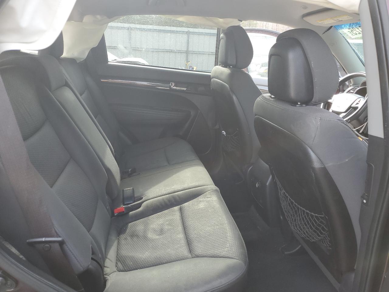 2012 Kia Sorento - Image 11