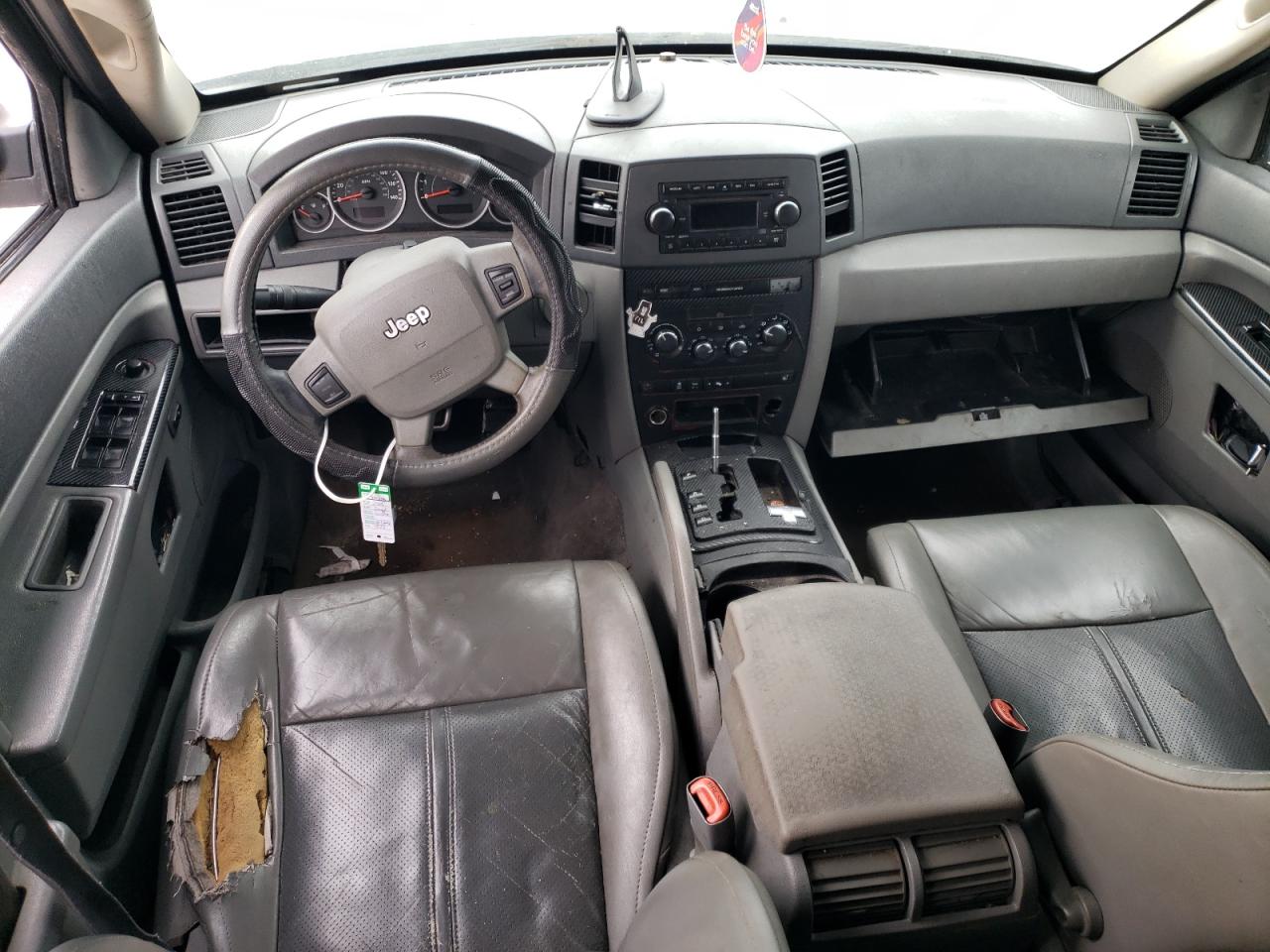 2005 Jeep Grand Cherokee - Image 8