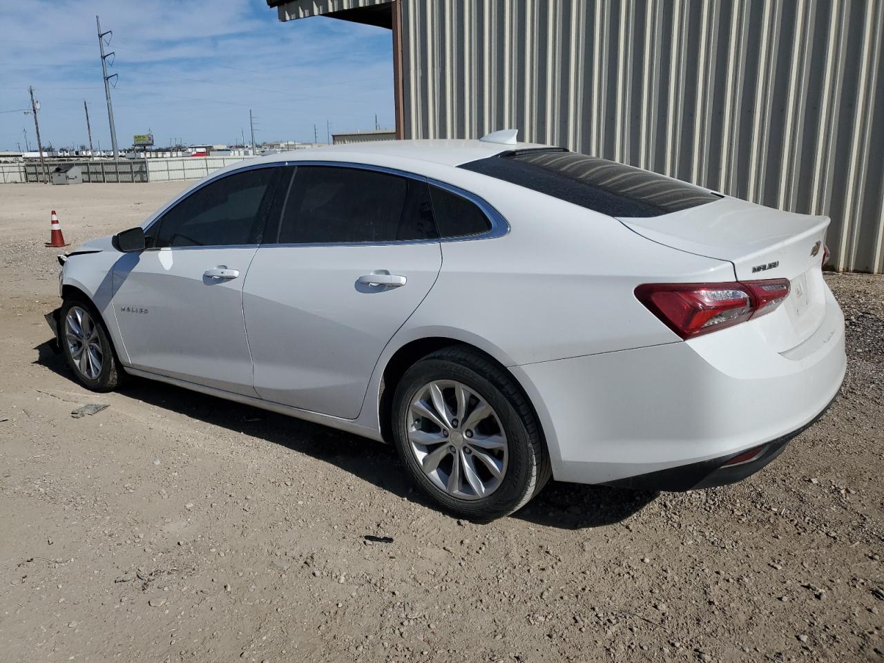 2019 Chevrolet Malibu - Image 2