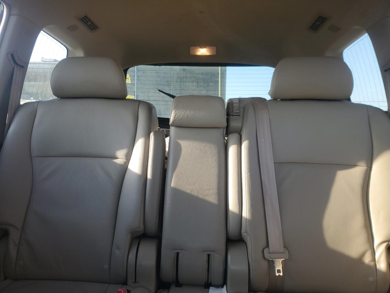 2009 Toyota Highlander - Image 10