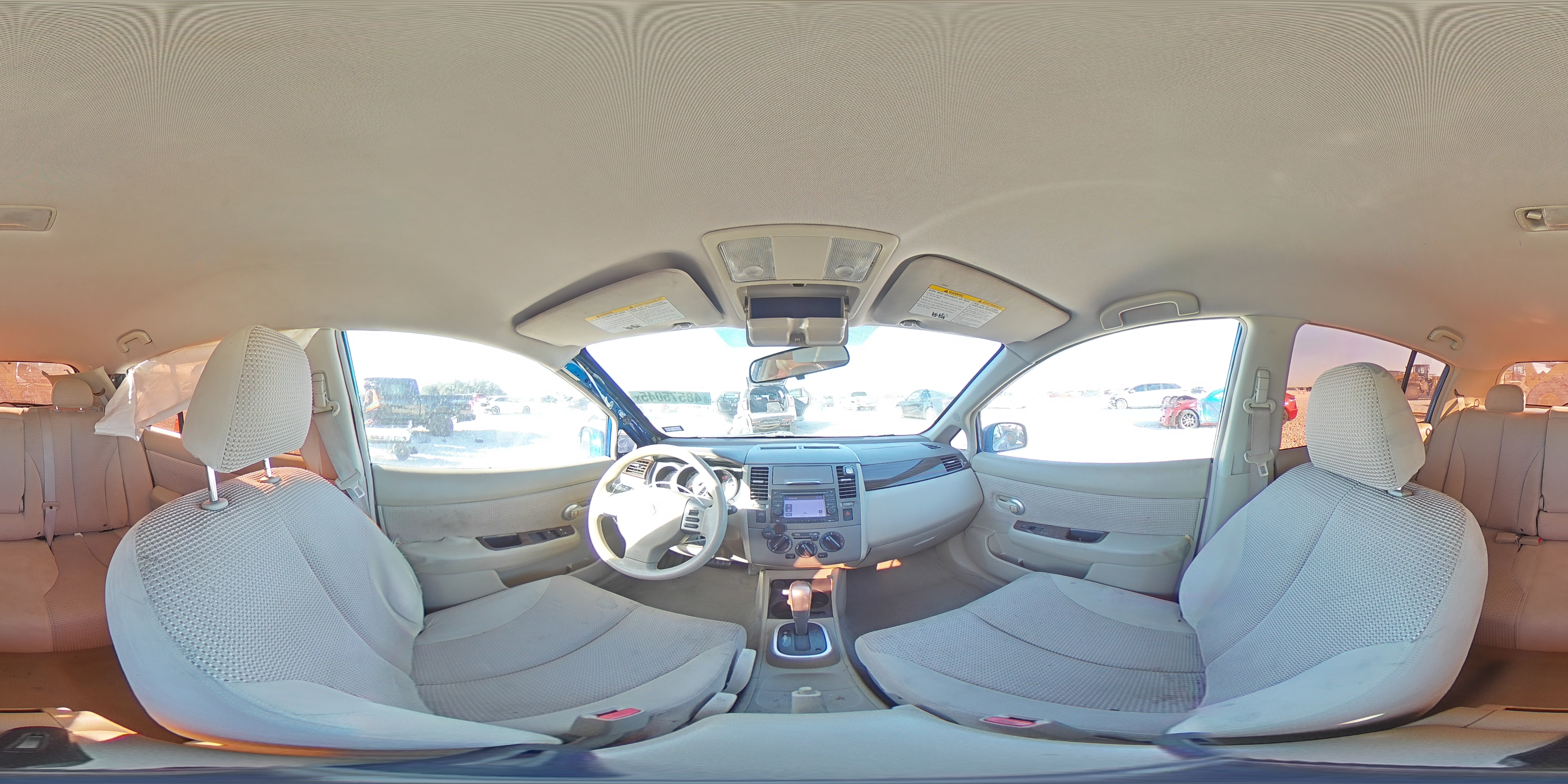 2010 Nissan Versa - Image 13