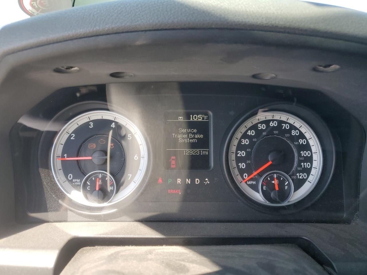 2013 RAM 1500 - Image 9