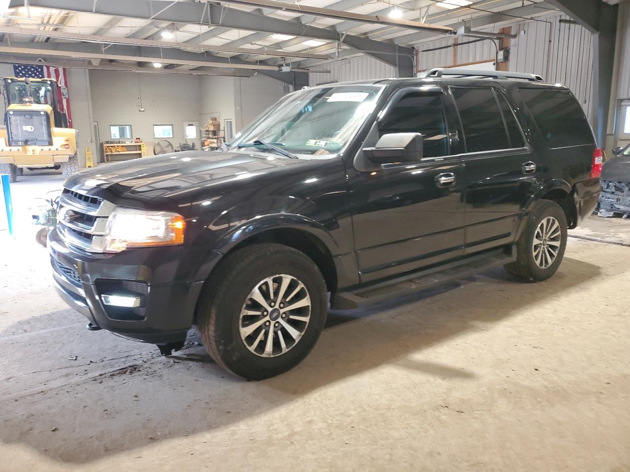 2015 Ford Expedition - Image 1