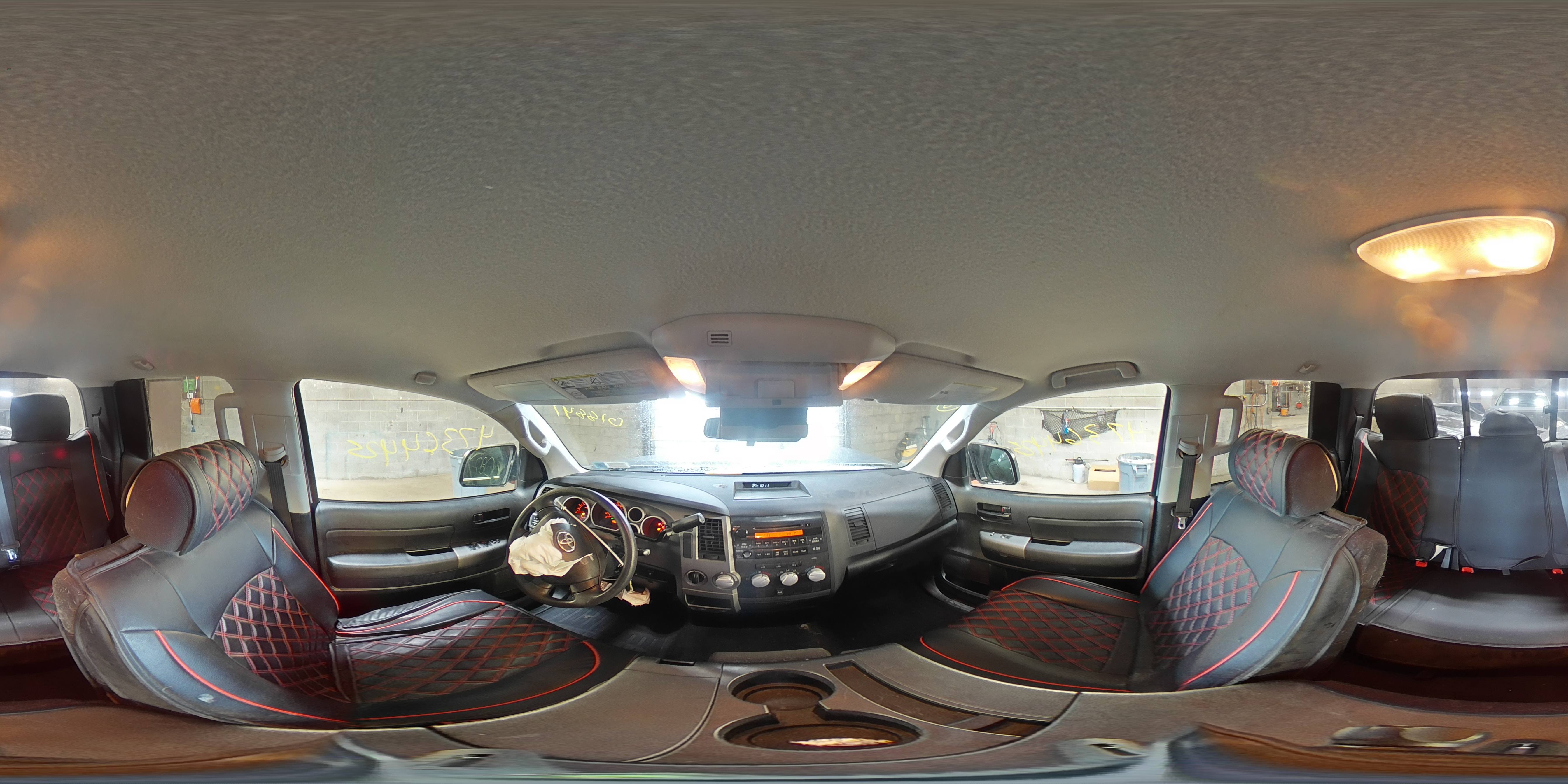 2011 Toyota Tundra - Image 13