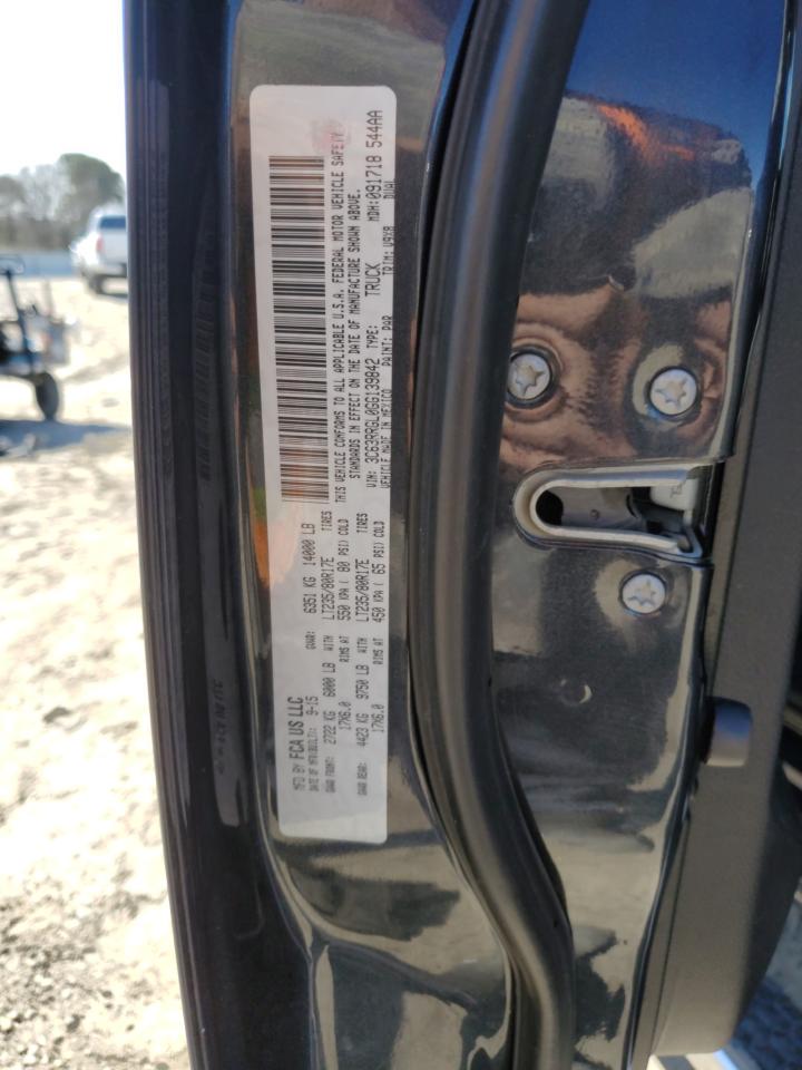 2016 RAM 3500 - Image 14