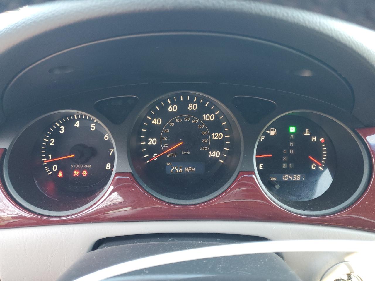 2004 Lexus ES - Image 9