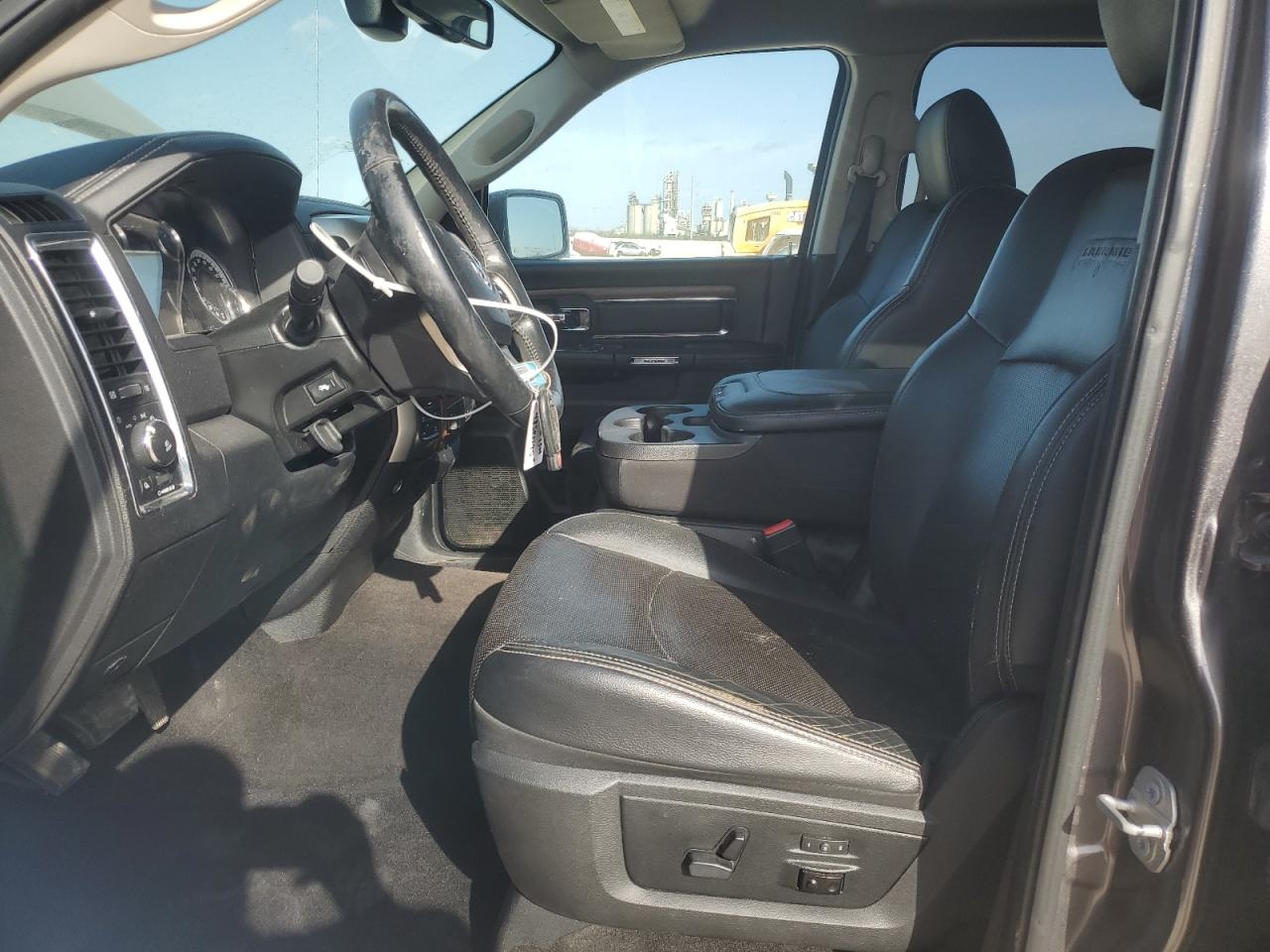 2017 RAM 1500 - Image 7
