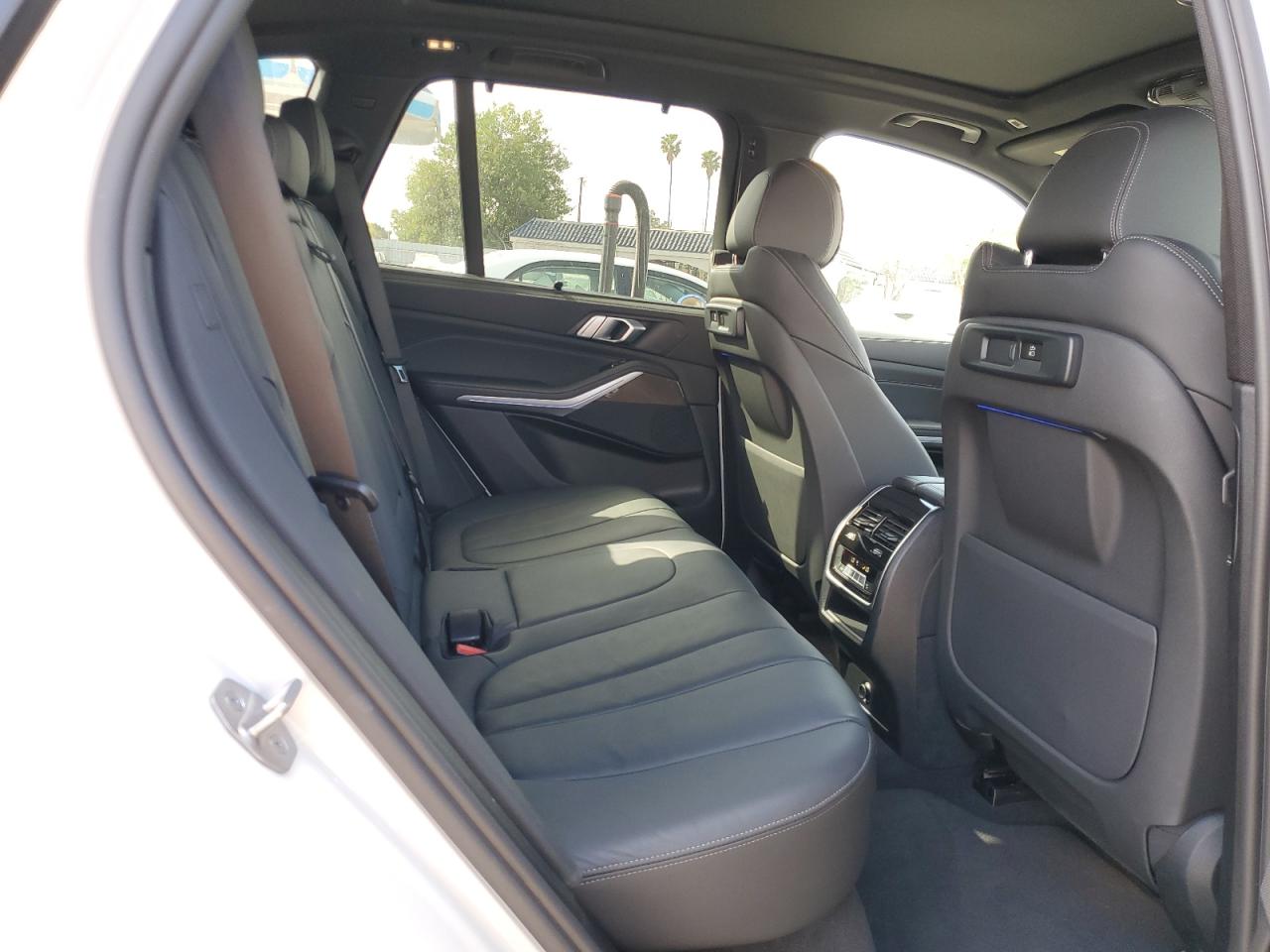 2022 BMW X5 - Image 11