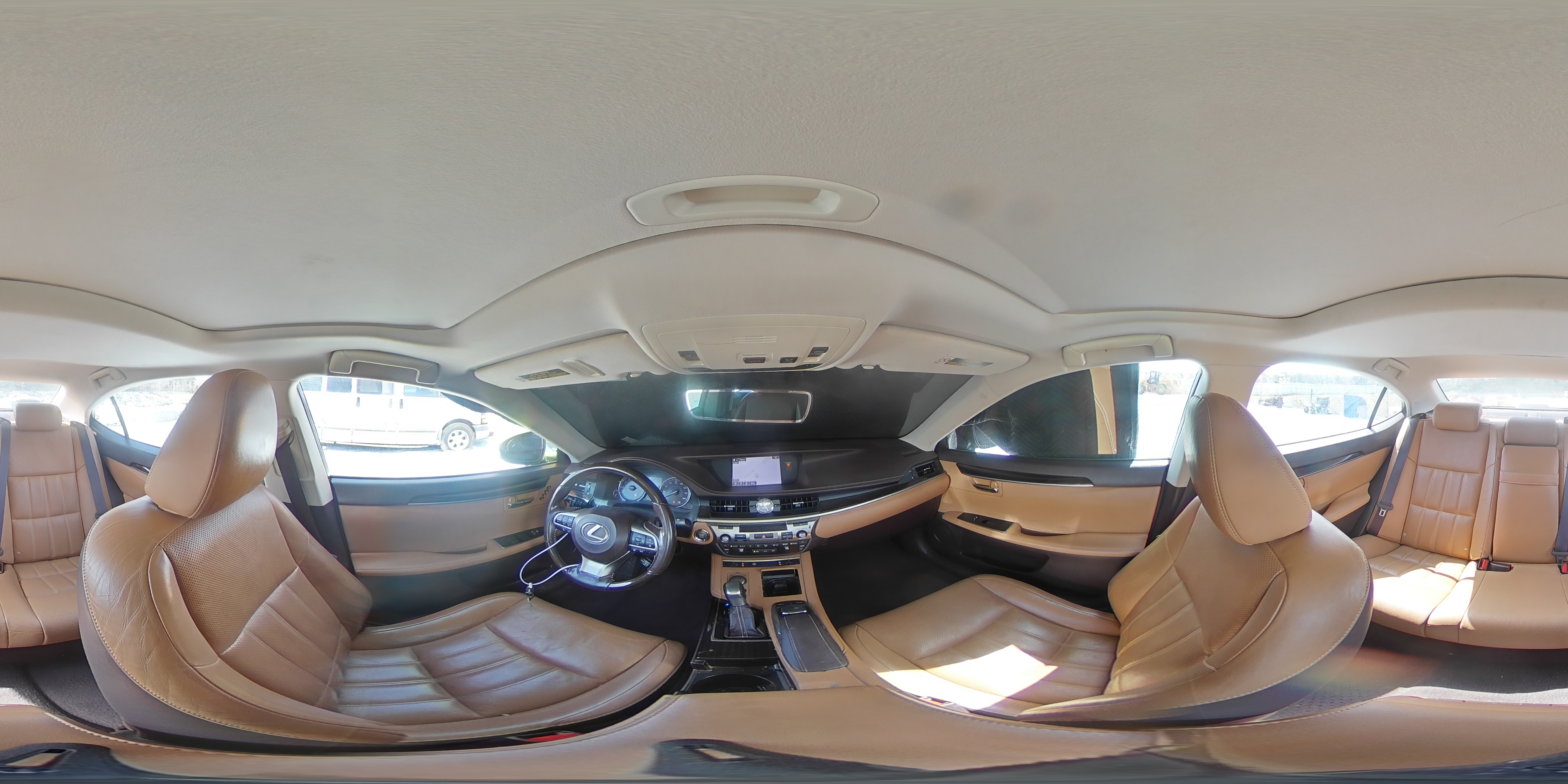 2016 Lexus ES - Image 12