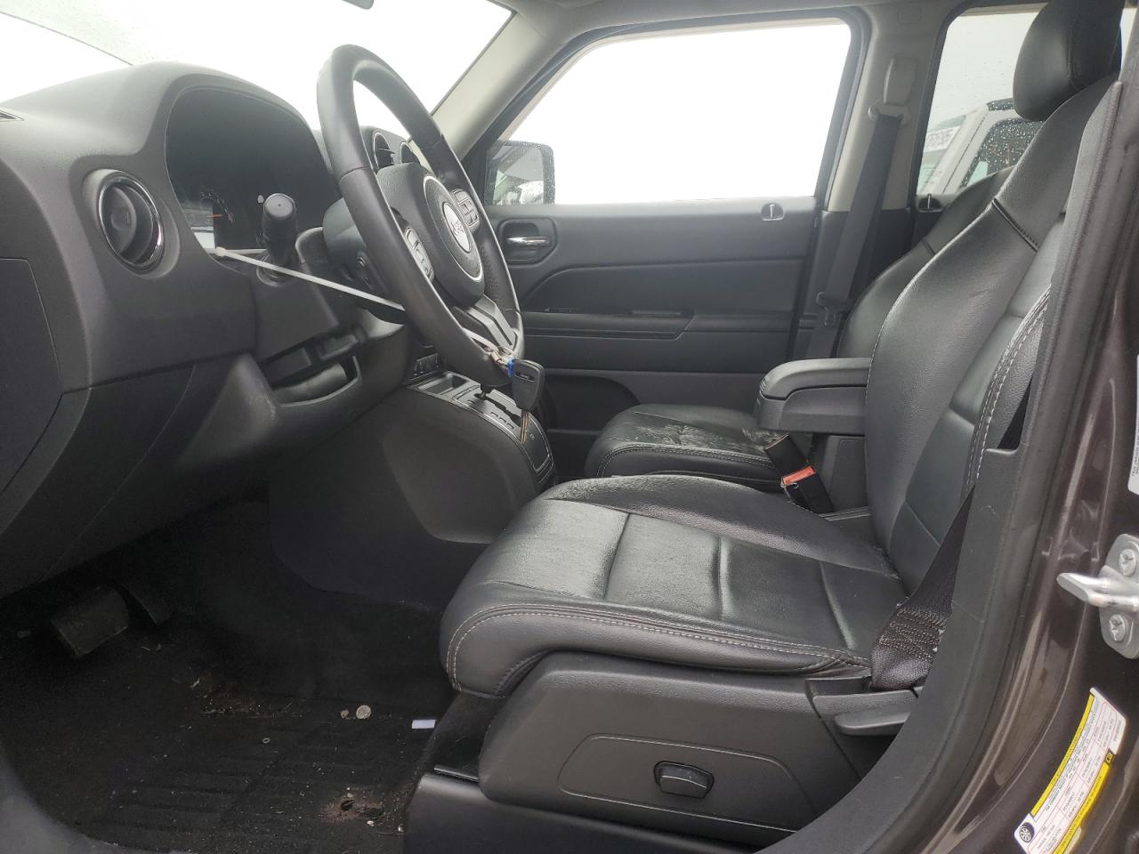 2015 Jeep Liberty (Patriot) - Image 7