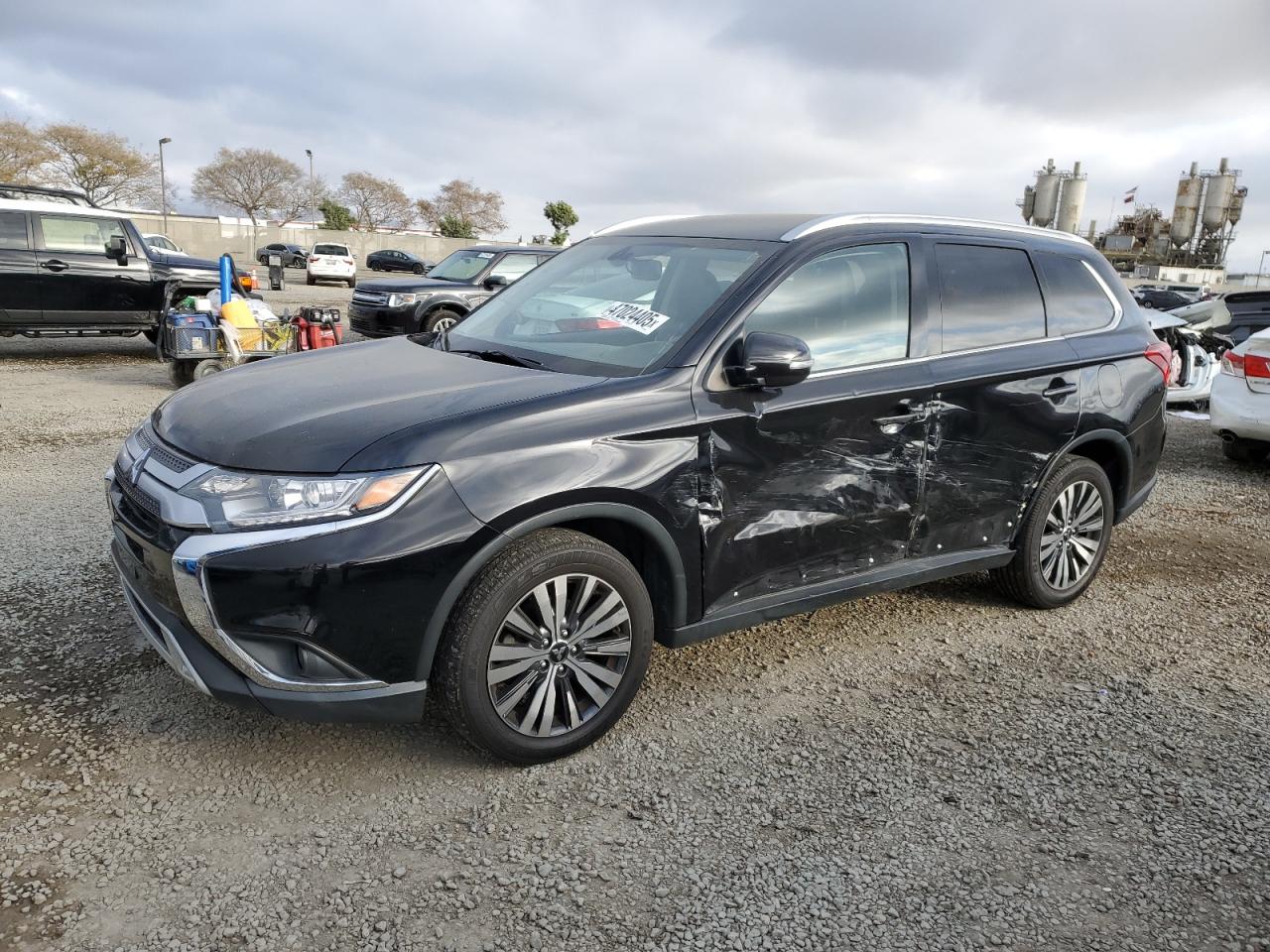 2019 Mitsubishi Outlander - Image 1