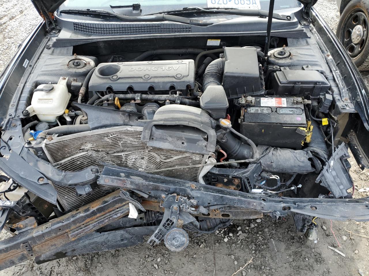 2009 Hyundai Sonata - Image 11