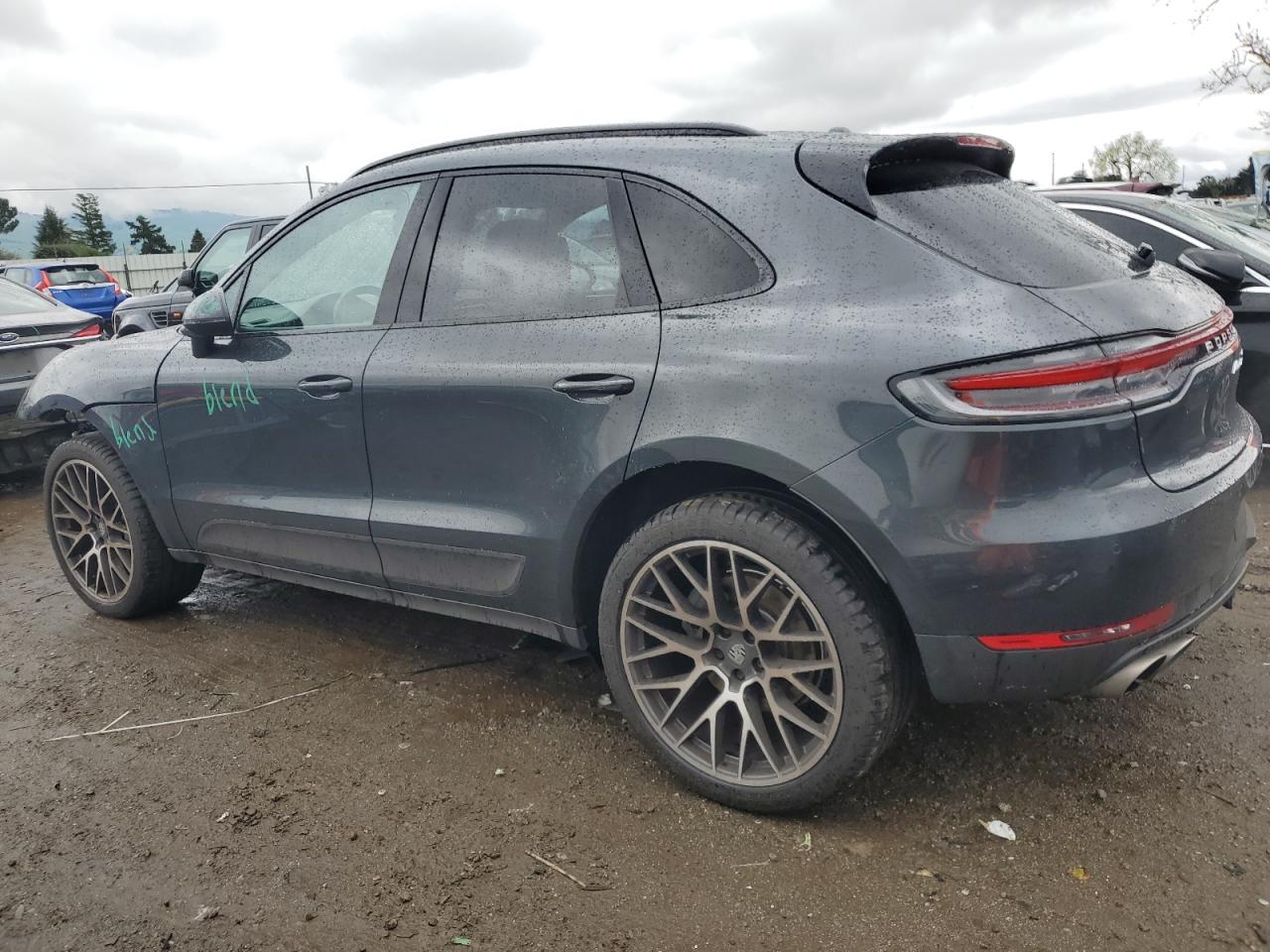 2019 Porsche Macan - Image 2