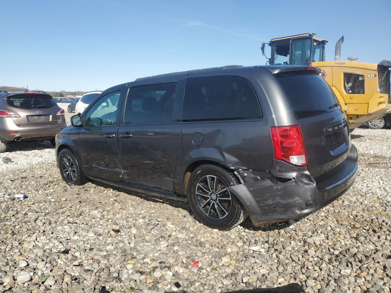 2019 Dodge Caravan - Image 2